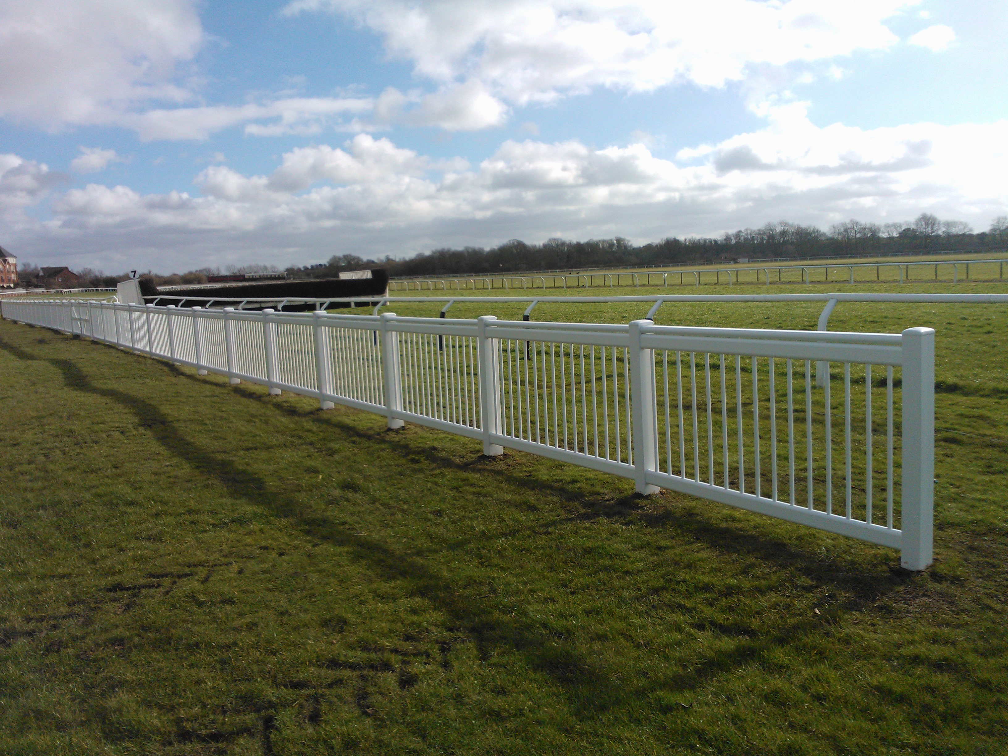 racecourse-fencing