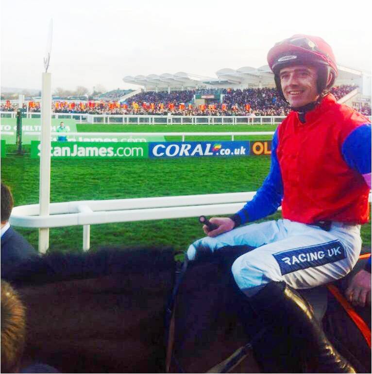 Ruby Walsh wins on Quevega